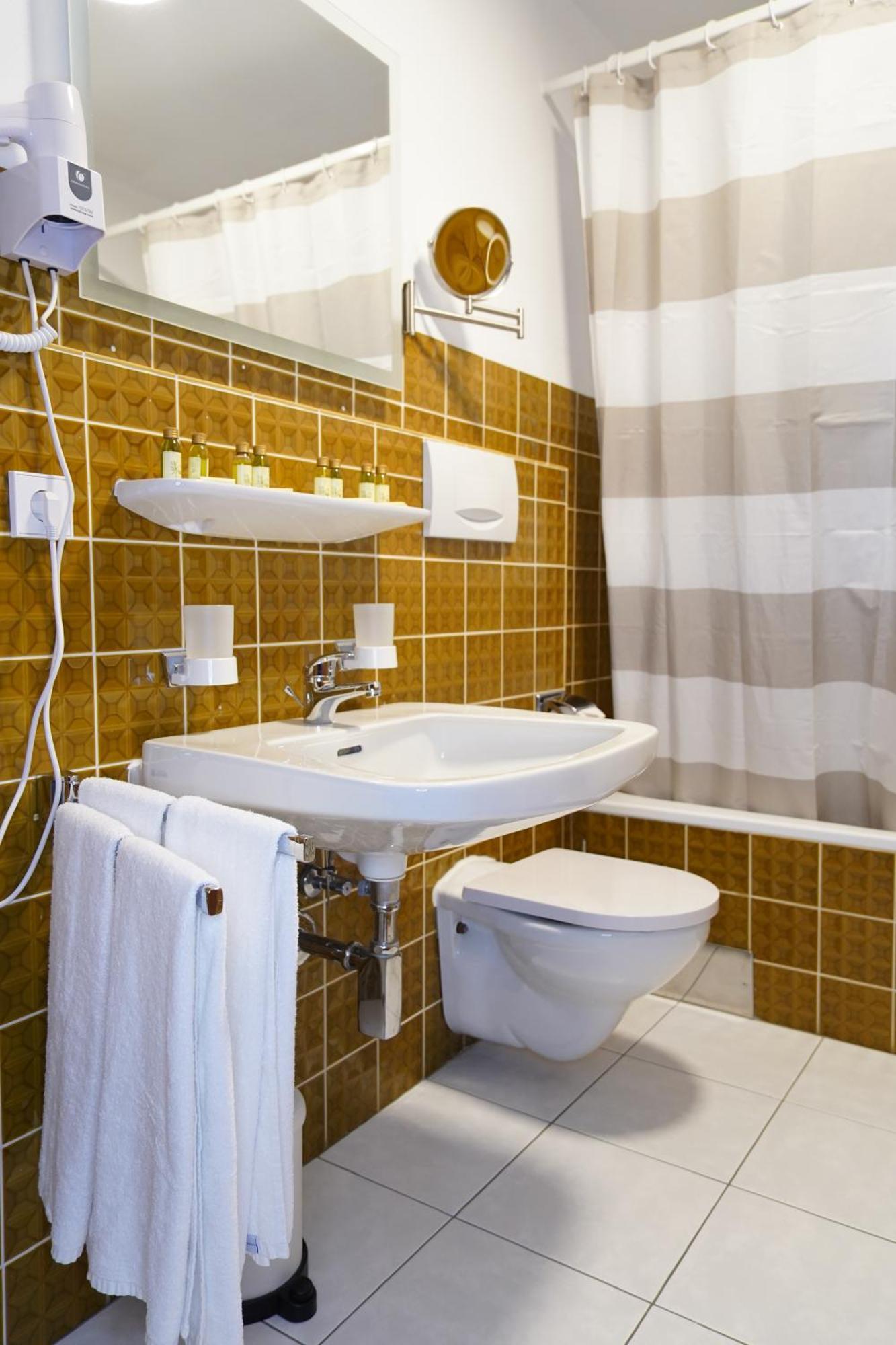 Villa Bello 3*